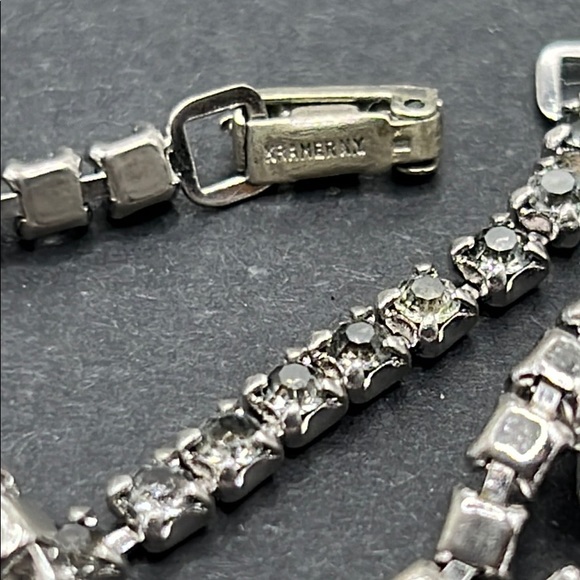 Vintage Kramer NY rhinestone necklace - Picture 6 of 6